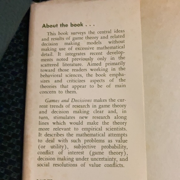 “Games and Decisions” Hardback book vintage - Picture 12 of 16